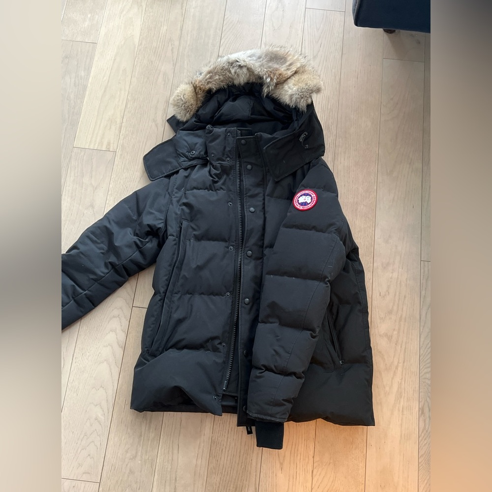 Classic Canada Goose Jacket w/ Real Fur Lined Hood